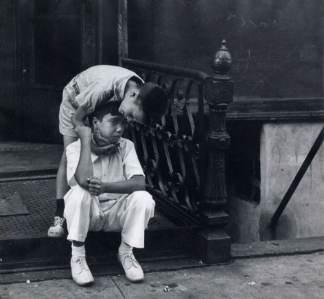 Helen Levitt, New York City, 1942